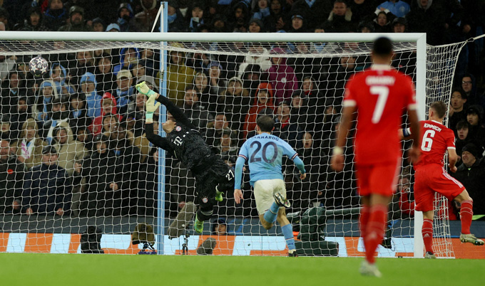 Man City 3-0 Bayern: Man xanh đặt một chân vào bán kết