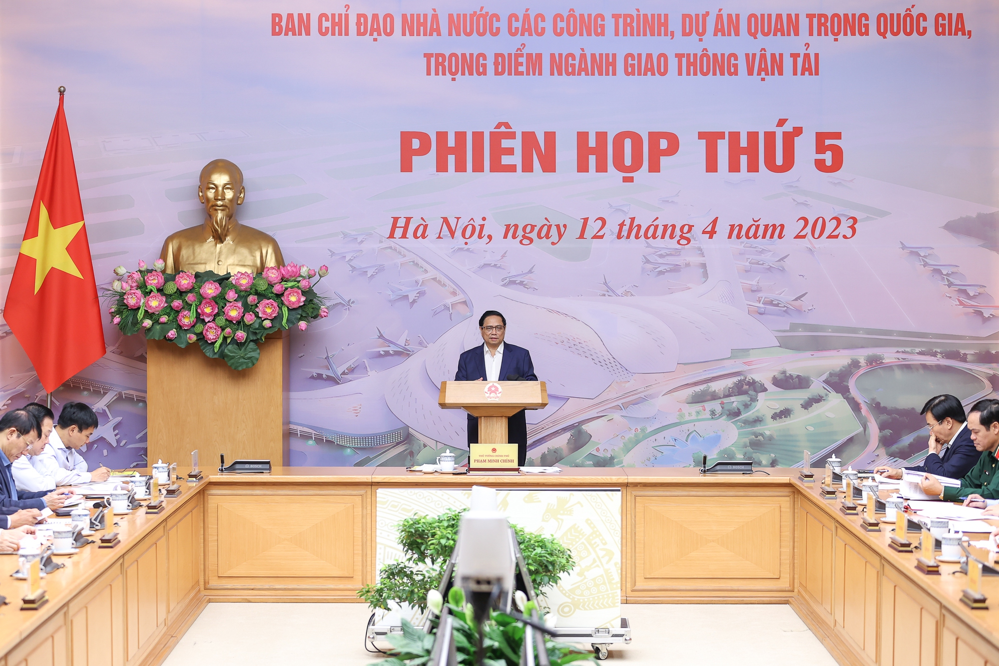 Tiêu điểm - Tập trung đẩy nhanh tiến độ nhiều công trình giao thông trọng điểm (Hình 2).