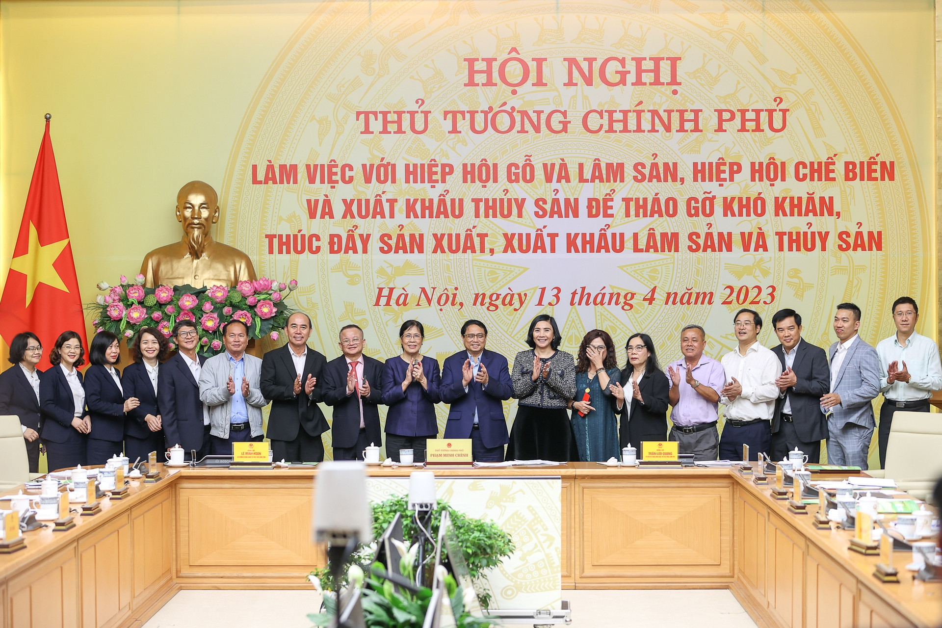 Thủ tướng: Hỗ trợ thực chất để thủy sản, lâm sản đạt 27,5 tỷ USD xuất khẩu - Ảnh 6.