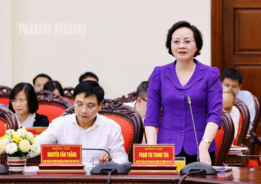 Thủ tướng Chính phủ Phạm Minh Chính làm việc với Ban Thường vụ Tỉnh ủy Ninh Bình