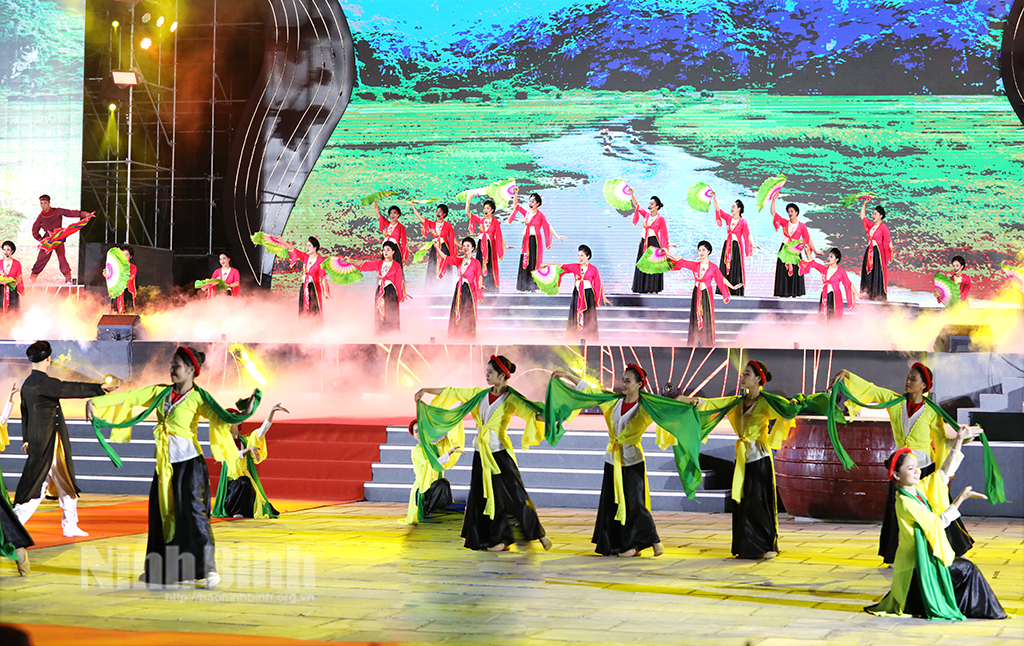 Lễ khai mạc Festival Ninh Bình 2022 Tràng An kết nối di sản