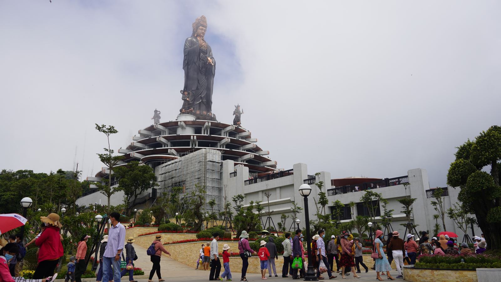 Mua nha truoc 30 tuoi o TP.HCM, Ha Noi, giac mo co xa voi? hinh anh 8 