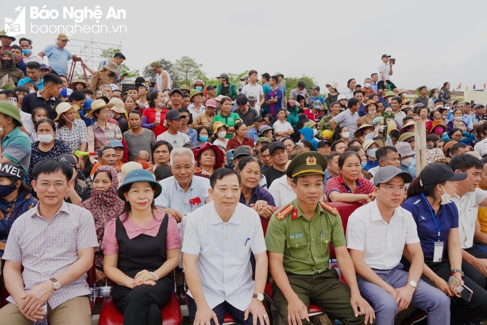 Cùng xây đắp 'quê chung' Tân Kỳ ảnh 7