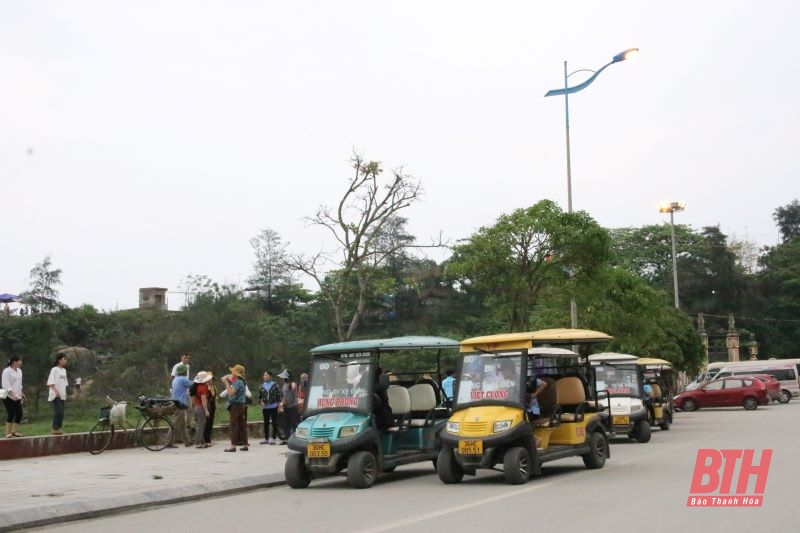 Phố biển Sầm Sơn khoác lên “màu áo mới” chào đón ngày khai hội