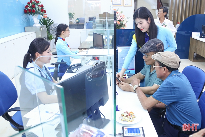 VietinBank Hà Tĩnh khai trương phòng giao dịch mới ở Cẩm Xuyên