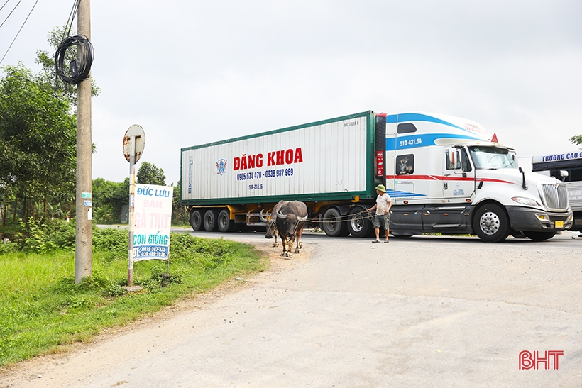 Sớm lắp đặt biển cảnh báo tại “điểm đen” giao thông ở thị xã Kỳ Anh