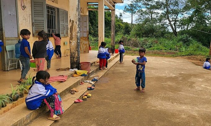 Học sinh điểm trường Ty Tu, trường Tiểu học Đăk Hà. Ảnh: Nhà trường cung cấp