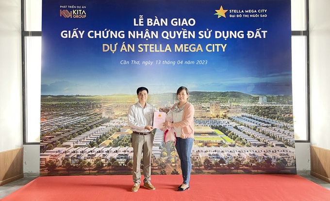 KITA Group trao chứng nhận quyền sử dụng đất dự án Stella Mega City - 1