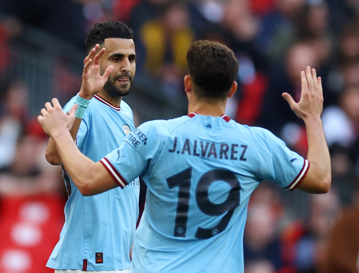 Mahrez đã có một ngày thi đấu ấn tượng với cú hat-trick vào lưới Sheffield United