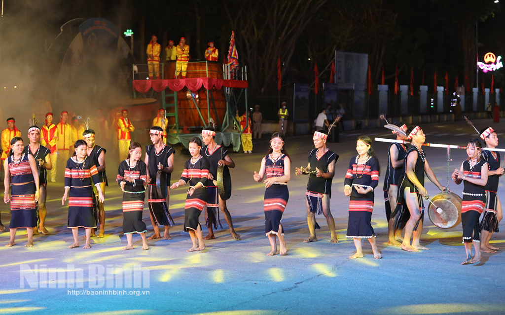 Rực rỡ sắc màu văn hóa tại Festival Ninh Bình 2022