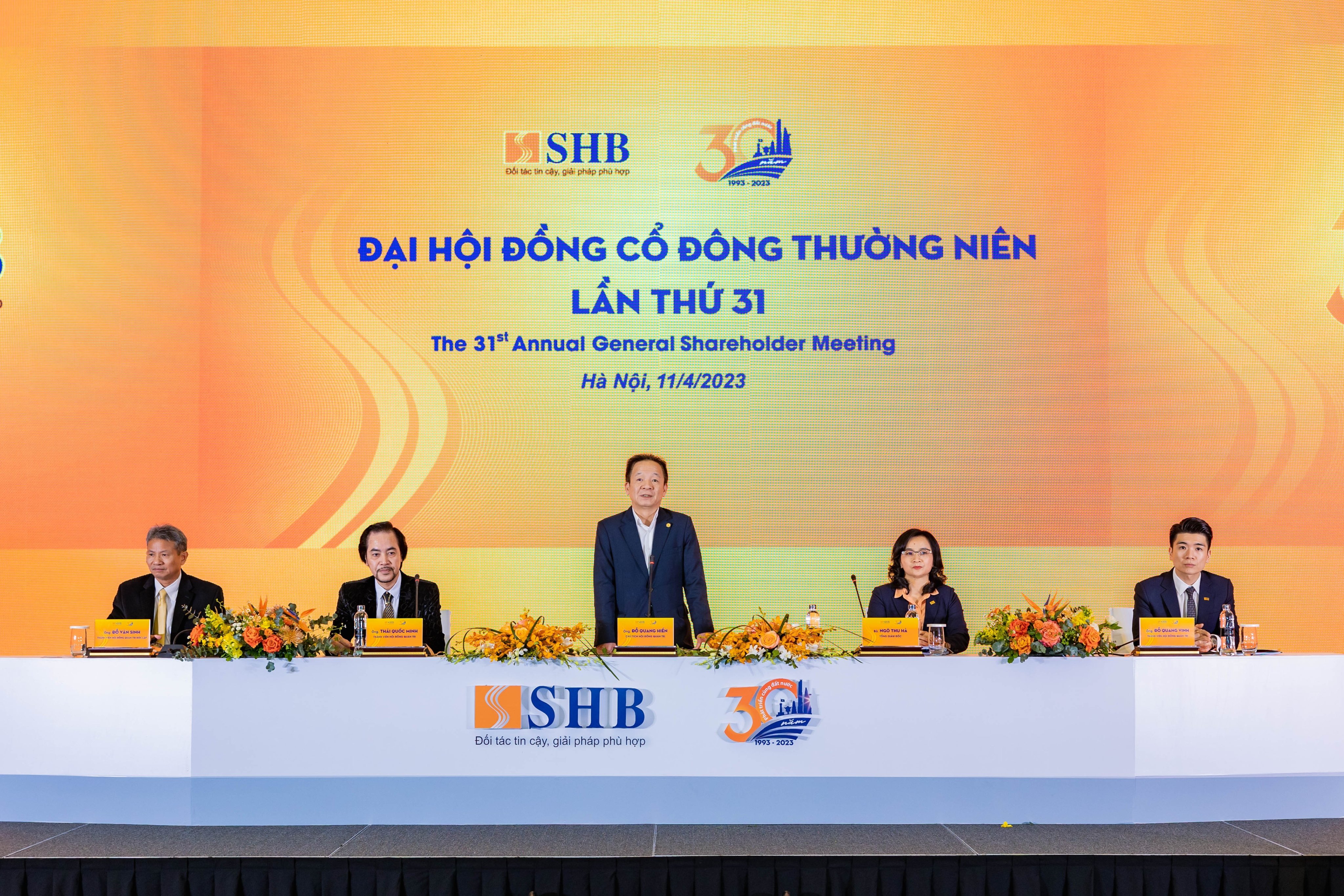 Tài chính - Ngân hàng - “Cô gái đẹp” SHB tìm 'rể ngoại' mong muốn hợp tác lâu dài, không chỉ đầu tư vốn