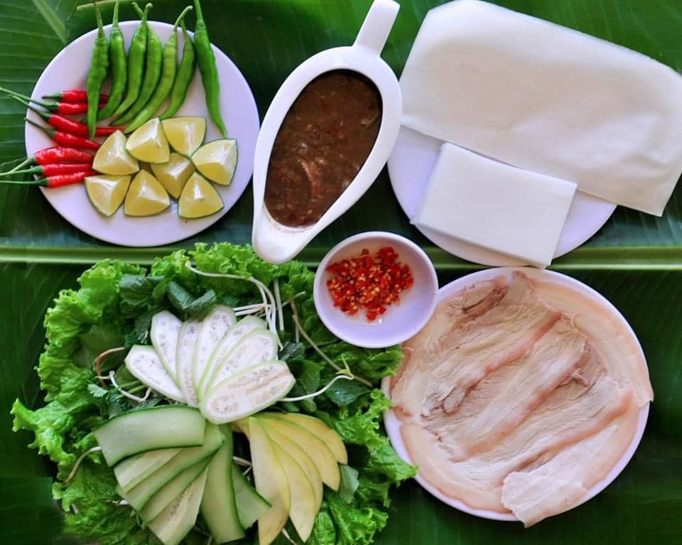 banh-trang-cuon-thit-heo-1.jpg