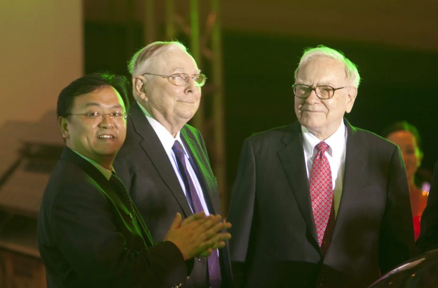 Thế giới - Tỷ phú Warren Buffett thoái vốn tại công ty xe điện BYD lần thứ 10