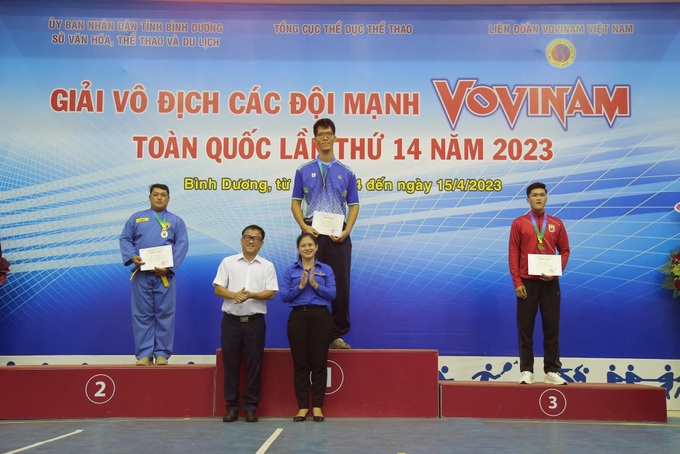 Vì sao võ sĩ khổng lồ Trần Ngọc Tú lỡ hẹn SEA Games 32? - 1