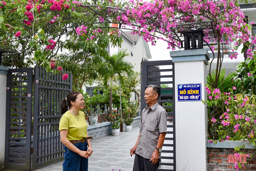 Người thương binh giỏi việc nhà, hăng hái việc làng