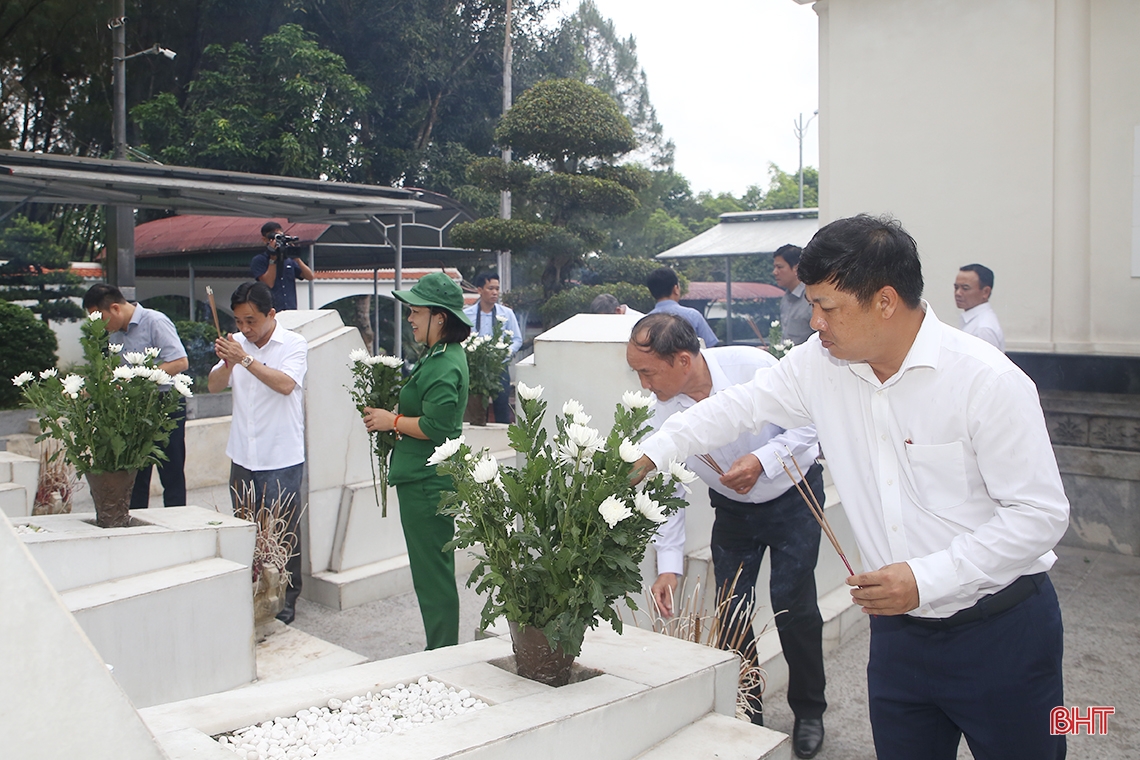 Lãnh đạo Quảng Nam, Đà Nẵng tri ân đồng chí Phan Văn Định và dâng hương các địa chỉ đỏ