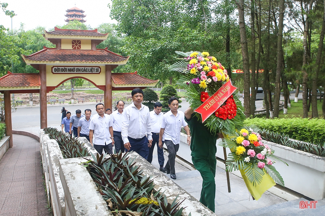 Lãnh đạo Quảng Nam, Đà Nẵng tri ân đồng chí Phan Văn Định và dâng hương các địa chỉ đỏ