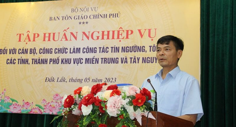 ong-hoang-manh-hung-pho-giam-doc-so-noi-vu-phat-bieu-tai-lop-tap-huan.jpg