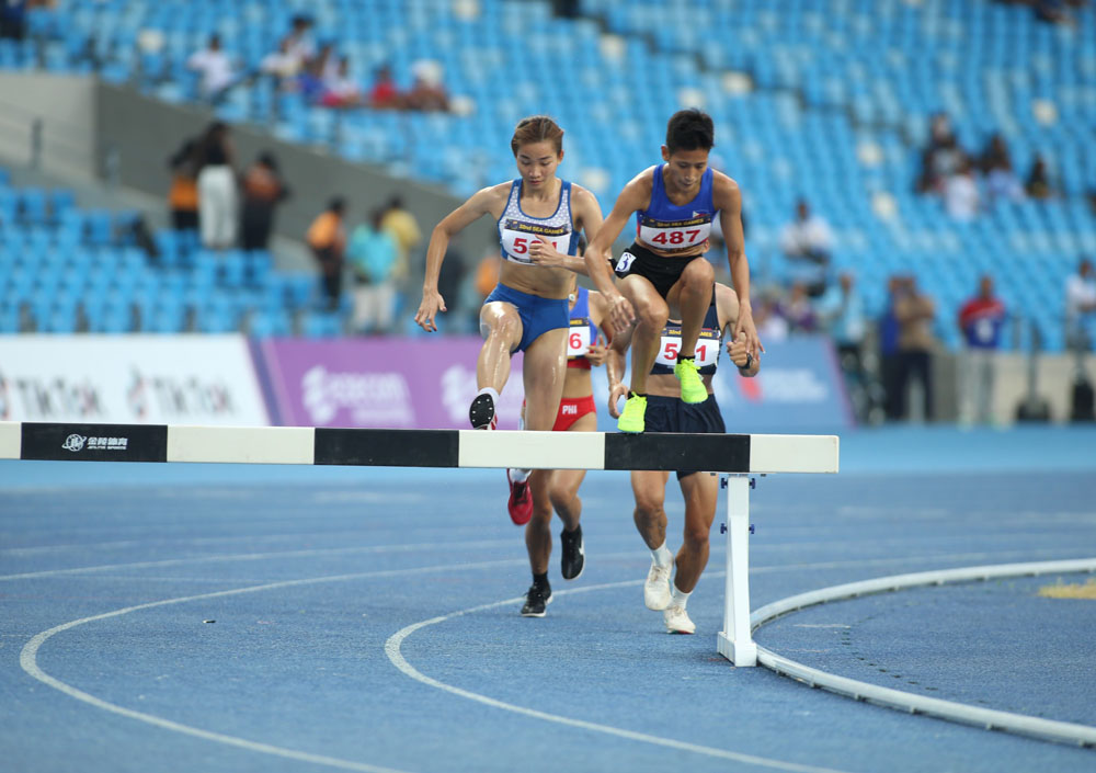 SEA Games 32, Nguyễn Thị Oanh, 3000m, vượt chướng ngại vật, VĐV, vận động viên, điền kinh, Bắc Giang, huy chương, nội dung, chạy