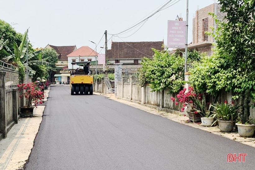 Người dân xã Thuận Lộc góp hàng tỷ đồng “thay áo mới” đường giao thông