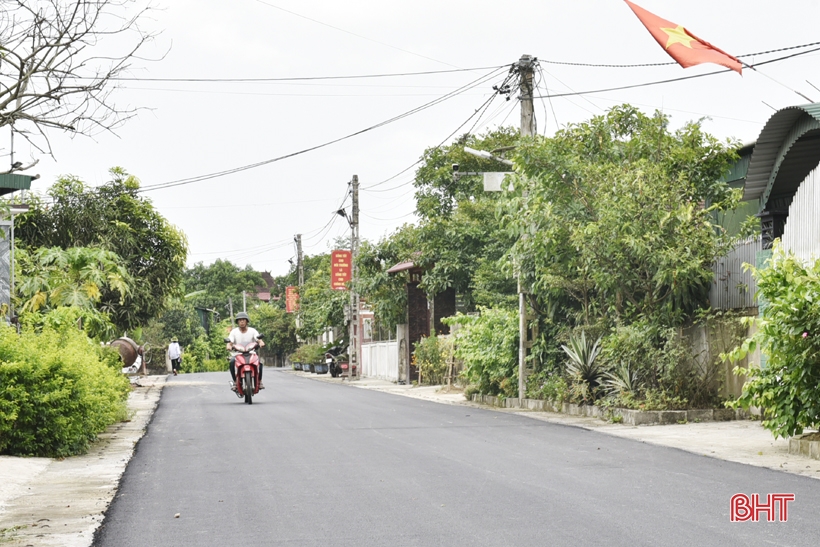 Người dân xã Thuận Lộc góp hàng tỷ đồng “thay áo mới” đường giao thông