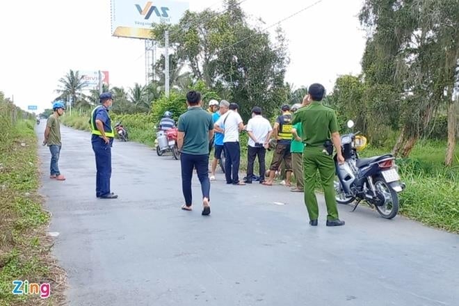 Bắt quả tang người đàn ông cắt dây cáp điện trên cao tốc - 2