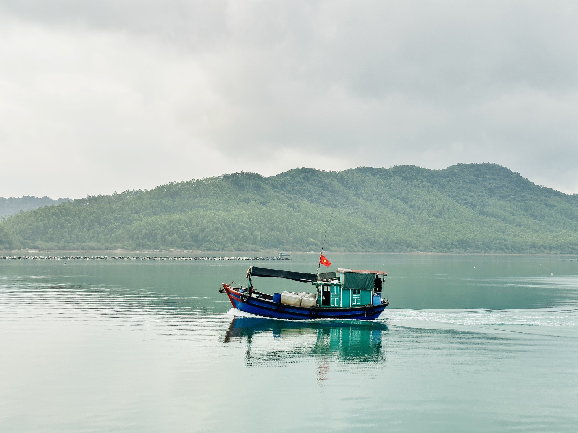 Kỳ thú vịnh Bái Tử Long - Ảnh 3.