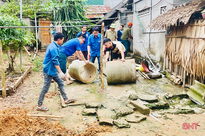 “Là thanh niên, chúng ta hãy gương mẫu, đi đầu”