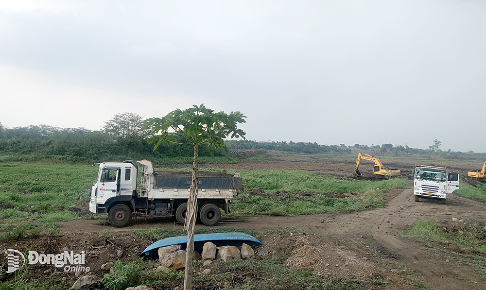 Đơn vị thi công đang đẩy nhanh tiến độ để hoàn thành dự án Suối Đầm (xã Bàu Hàm, H.Trảng Bom) trước mùa mưa lũ năm 2023