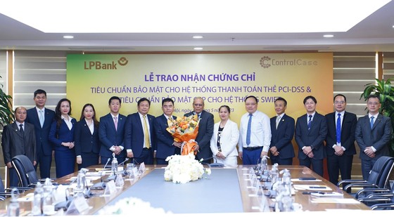 LPBank đạt hai chứng chỉ tiêu chuẩn bảo mật quốc tế ảnh 1