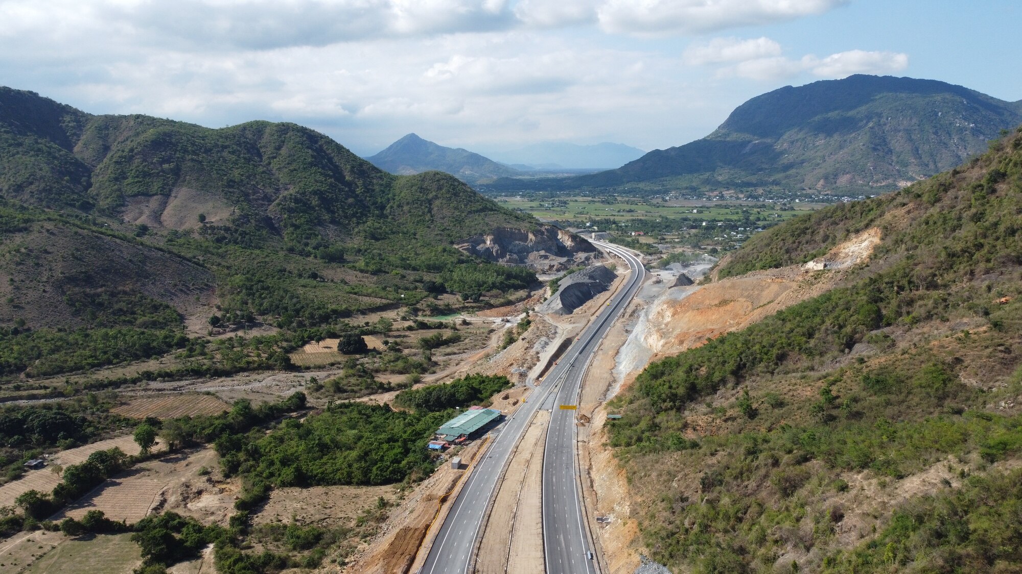 Cao tốc Nha Trang - Cam Lâm trước ngày thông xe - Ảnh 11.