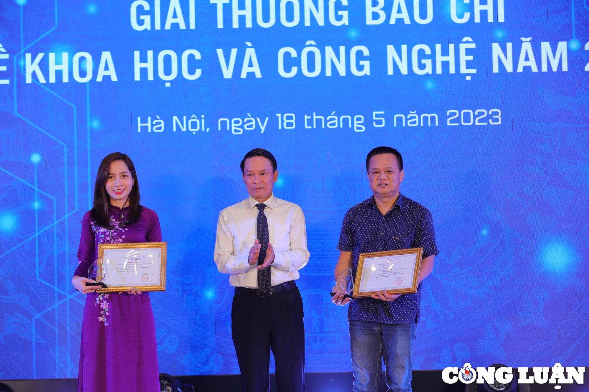 trao giai thuong bao chi ve khoa hoc va cong nghe lan thu 10 hinh 4