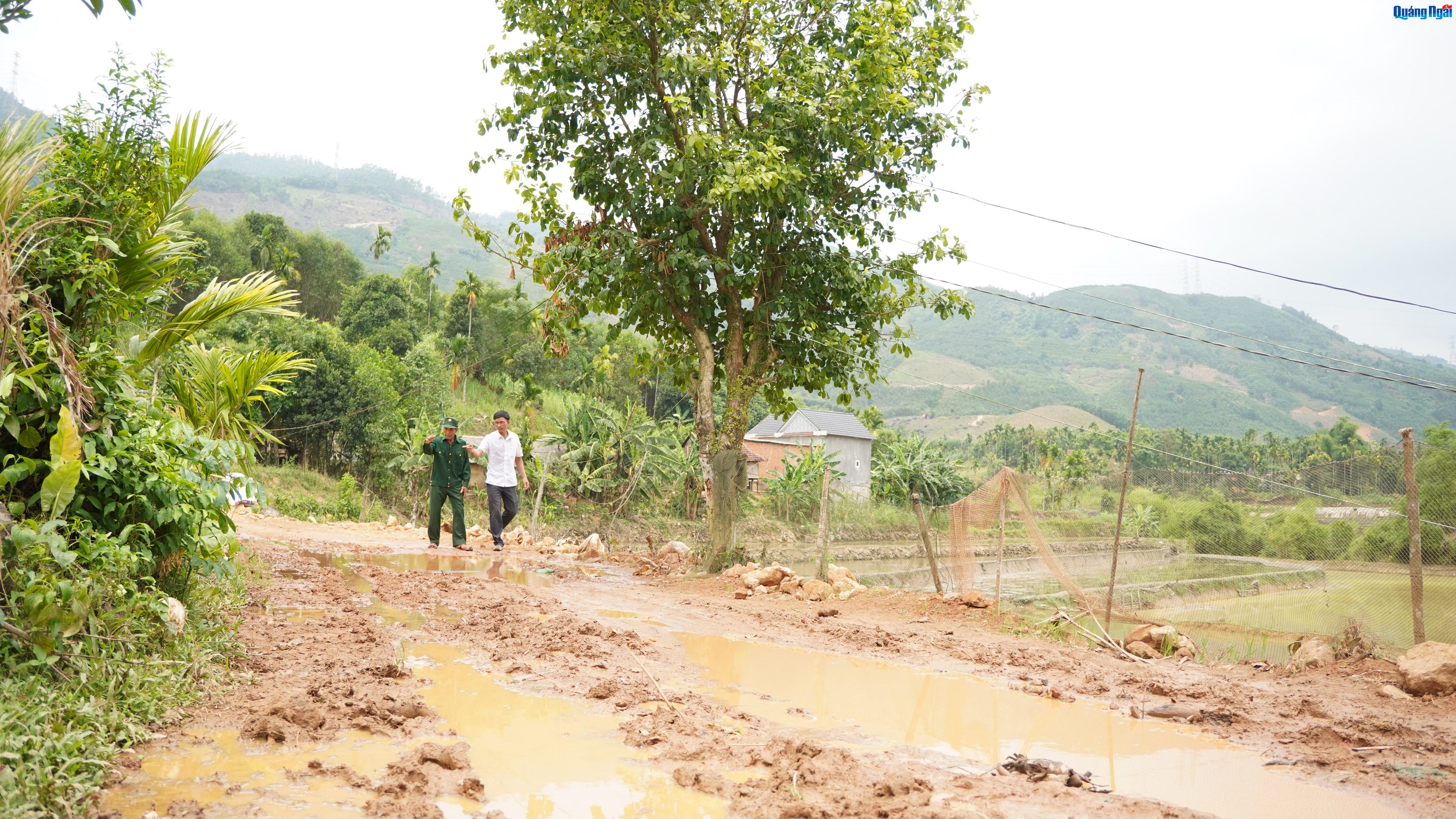 Tuyến đường Làng Phổ, nơi mà gia đình ông Duỗi sẽ hiến đất để khởi công trong tháng 5.