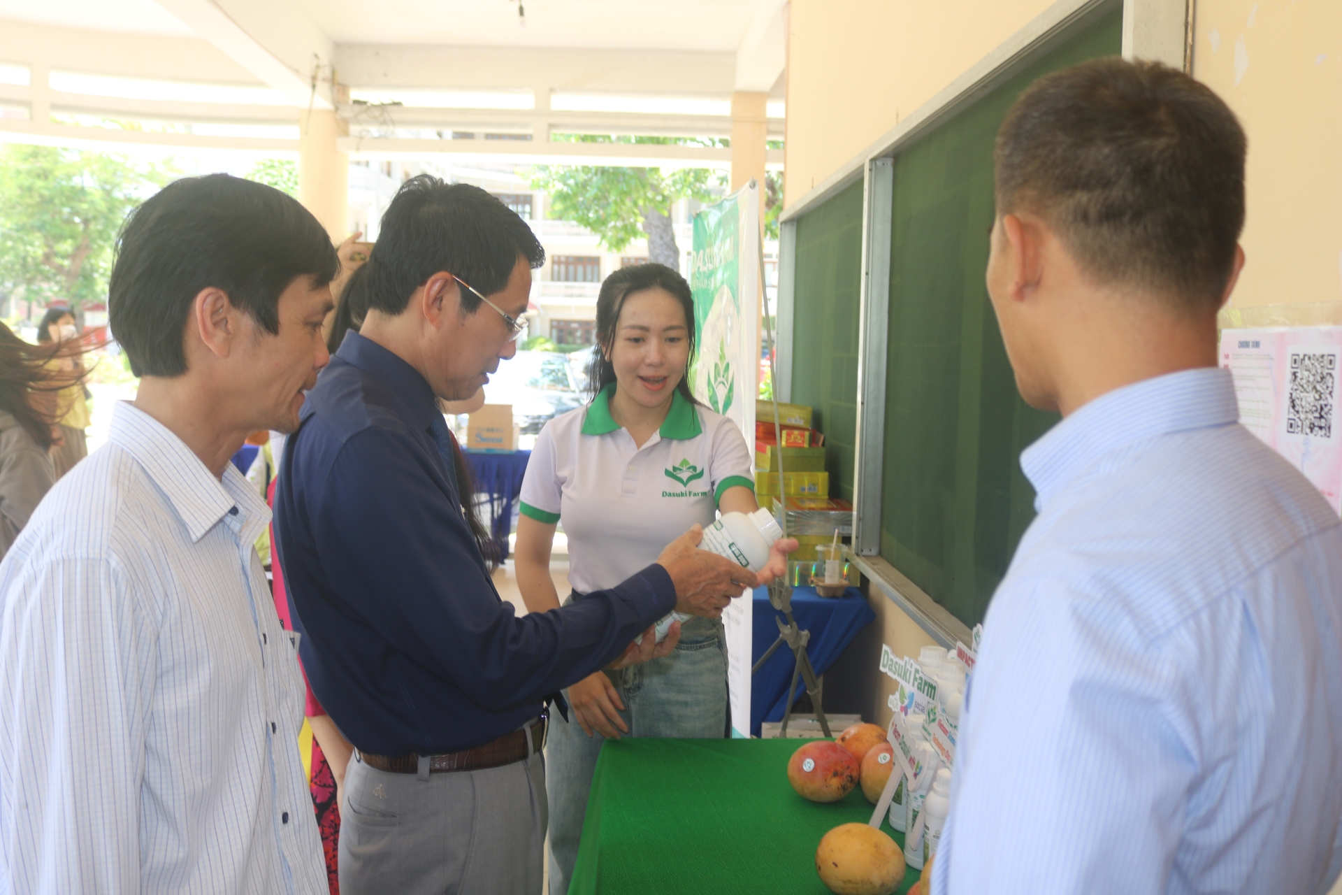 Gian hàng của Dasuki Farm, Trường Đại học Nha Trang