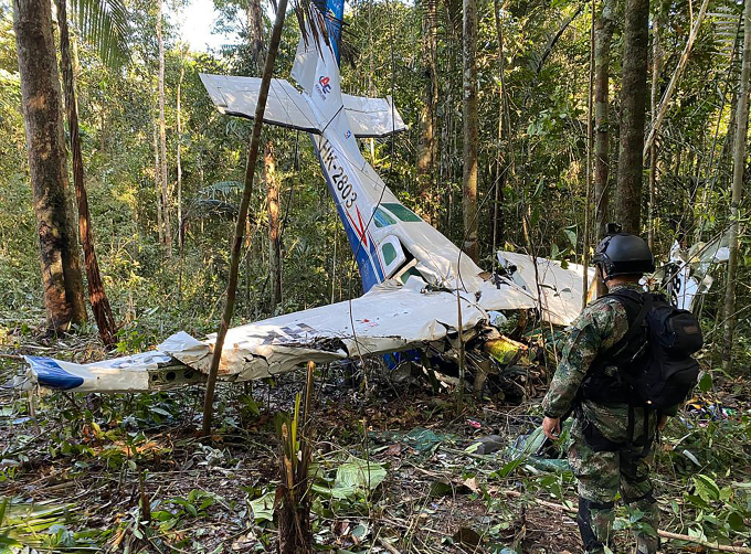 Hiện trường vụ tai nạn máy bay trong rừng Amazon, tỉnh Caqueta, Colombia, ngày 19/5. Ảnh: AFP