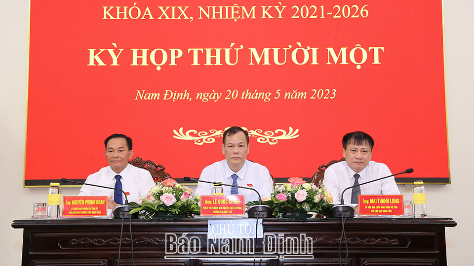 Chủ tọa Kỳ họp. 