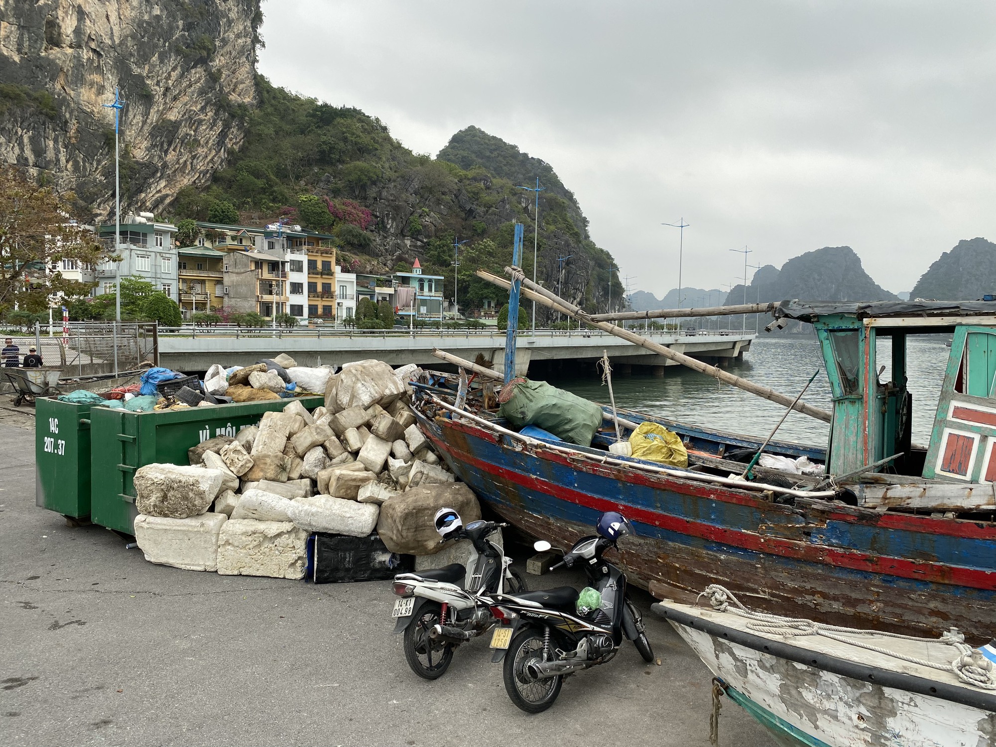 Quảng Ninh: Ra quân xử lý &quot;hung thần&quot; đe đọa môi trường vịnh Hạ Long - Ảnh 3.