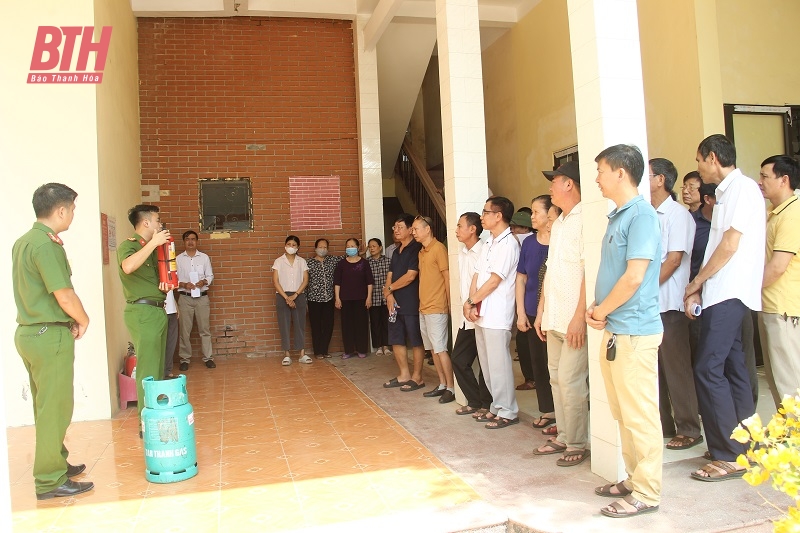 Phường Phú Sơn ra mắt mô hình “Tổ liên gia an toàn phòng cháy, chữa cháy” và “Điểm chữa cháy công cộng”