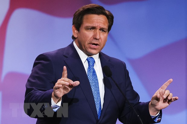 Thống đốc bang Florida Ron DeSantis phát biểu tại Las Vegas, Nevada, Mỹ, ngày 19-11-2022. (Ảnh: AFP/TTXVN)