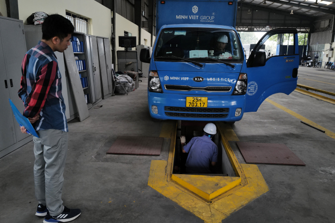 Một buổi sát hạch đăng kiểm viên tại Hà Nội, tháng 3. Ảnh: Ngọc Thành