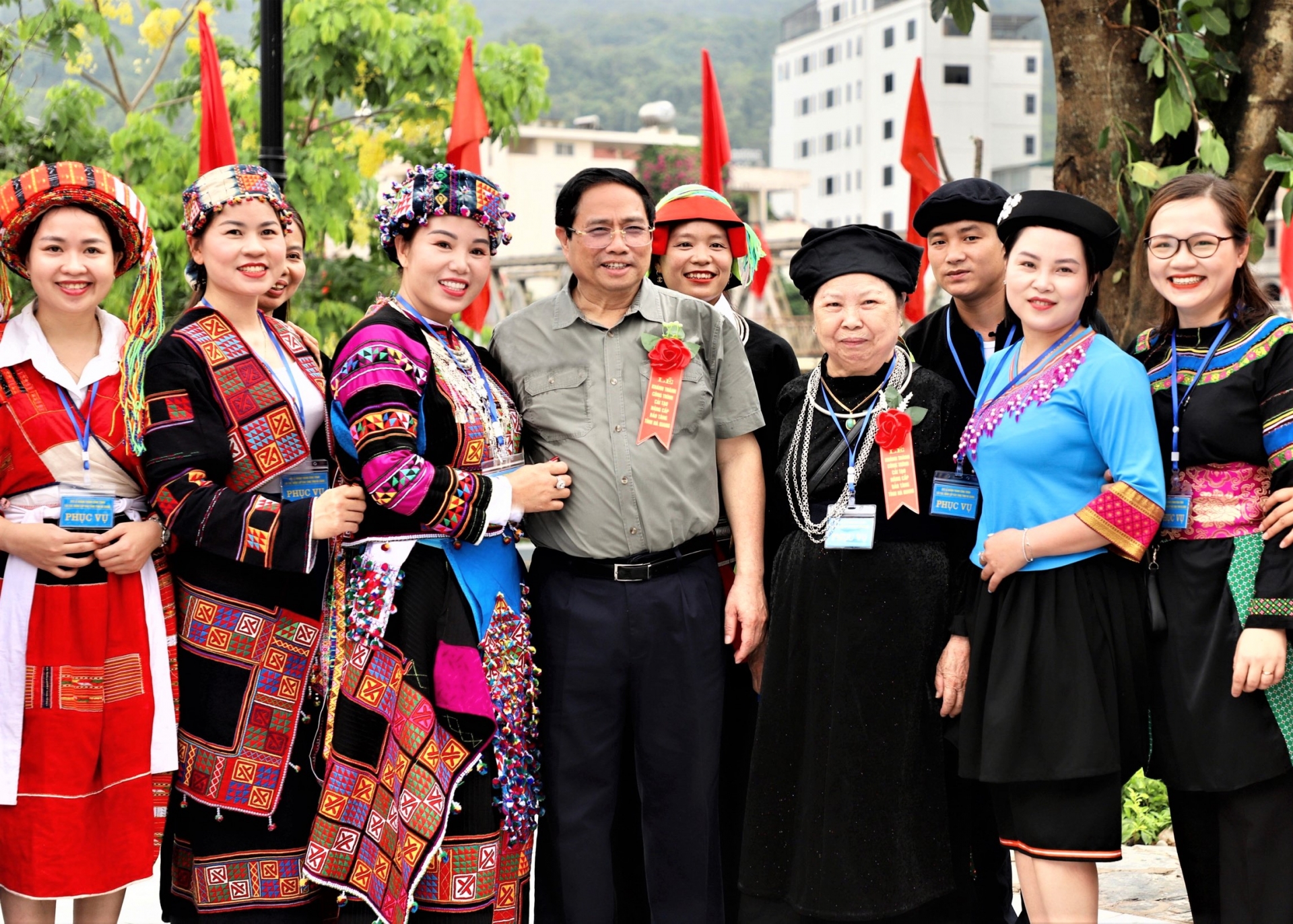 Thủ tướng Phạm Minh Chính với đồng bào các dân tộc Hà Giang tại Lễ khánh thành Bảo tàng tỉnh