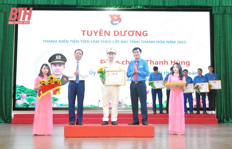 Tọa đàm “Khát vọng cống hiến - Lẽ sống thanh niên” và tuyên dương thanh niên tiên tiến làm theo lời Bác