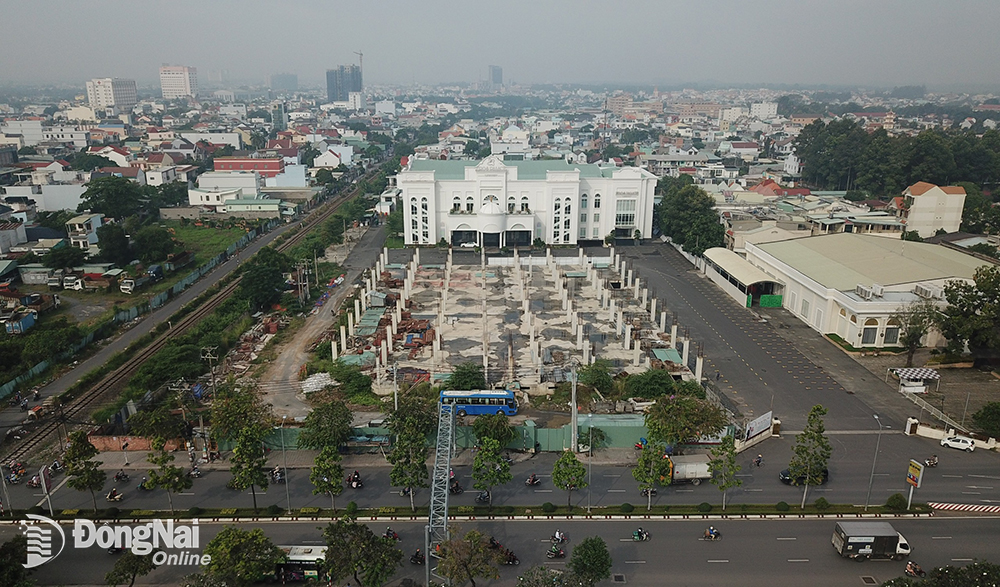 Hàng loạt hạng mục bị phát hiện có các sai phạm về đất đai, xây dựng tại dự án khu phức hợp thương mại dịch vụ và căn hộ cao cấp P.Tân Tiến