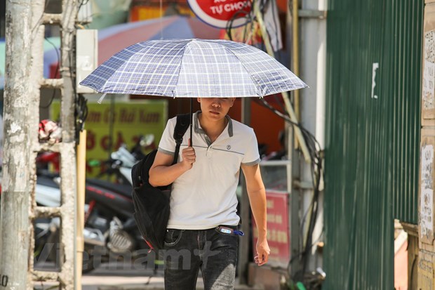 Ngày mai (8/5), nắng nóng diện rộng tại các khu vực có khả năng chấm dứt