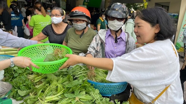 Gần 30 tỉnh, thành phố tham gia phiên chợ xanh - tử tế tại Thành phố Hồ Chí Minh ảnh 1