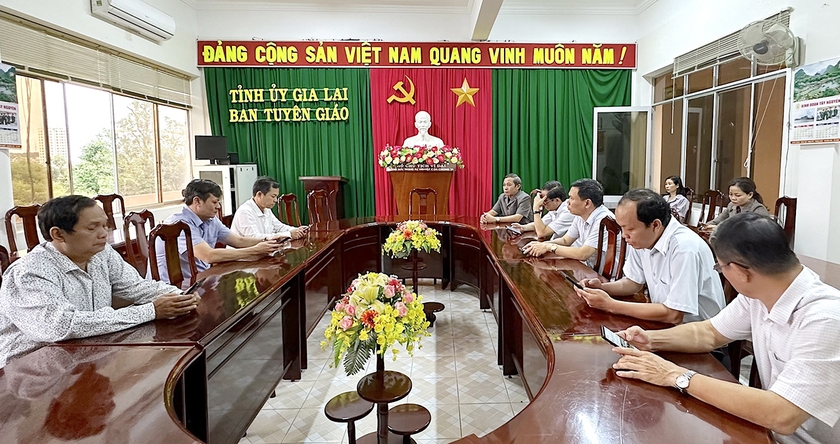 Gia Lai quan tâm xây dựng đơn vị học tập ảnh 1