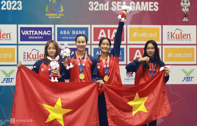 VĐV Cao Thị Duyên nhận HCV tại SEA Games 32. Ảnh người thân cung cấp