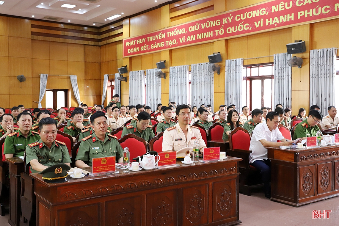 Giám đốc Công an Hà Tĩnh được thăng quân hàm đại tá