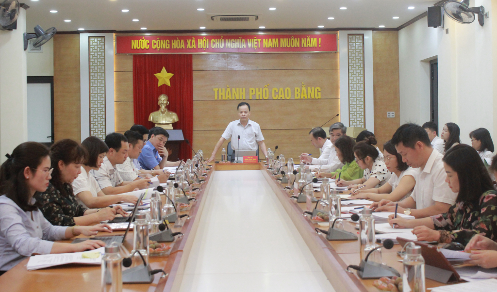 Đồng chí Nông Thanh Tùng, Ủy viên Ban Thường vụ Tỉnh ủy, Phó chủ tịch HĐND tỉnh phát biểu kết luận tại buổi giám sát