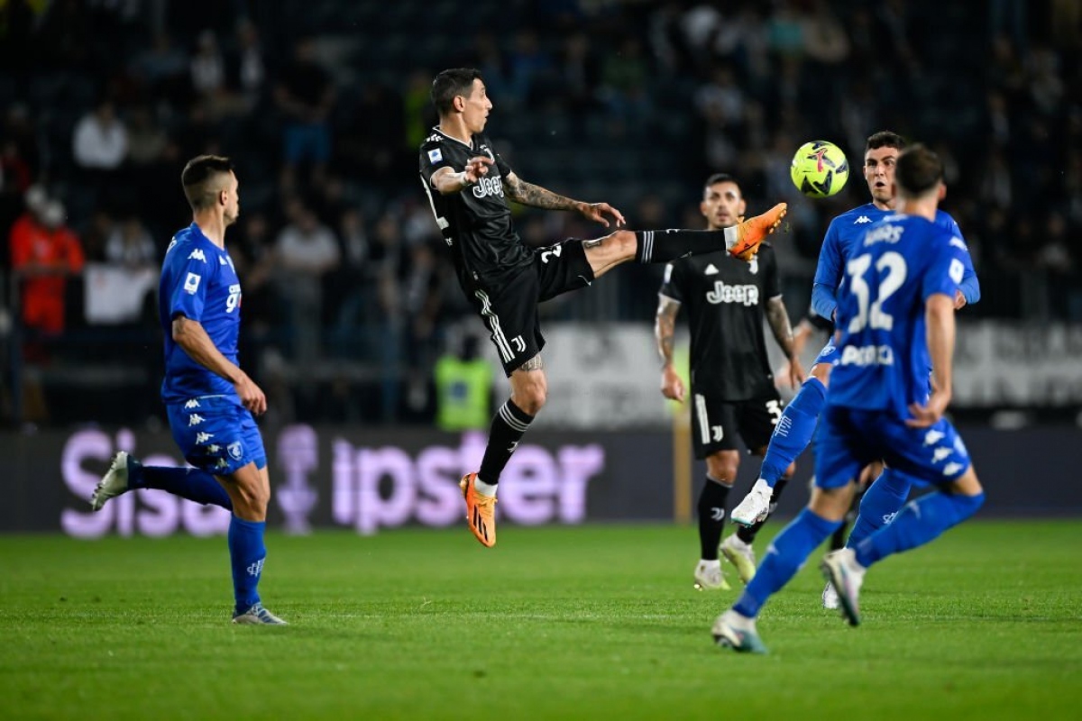 Juventus lép vế trước Empoli trong hiệp 1. Ảnh: Getty